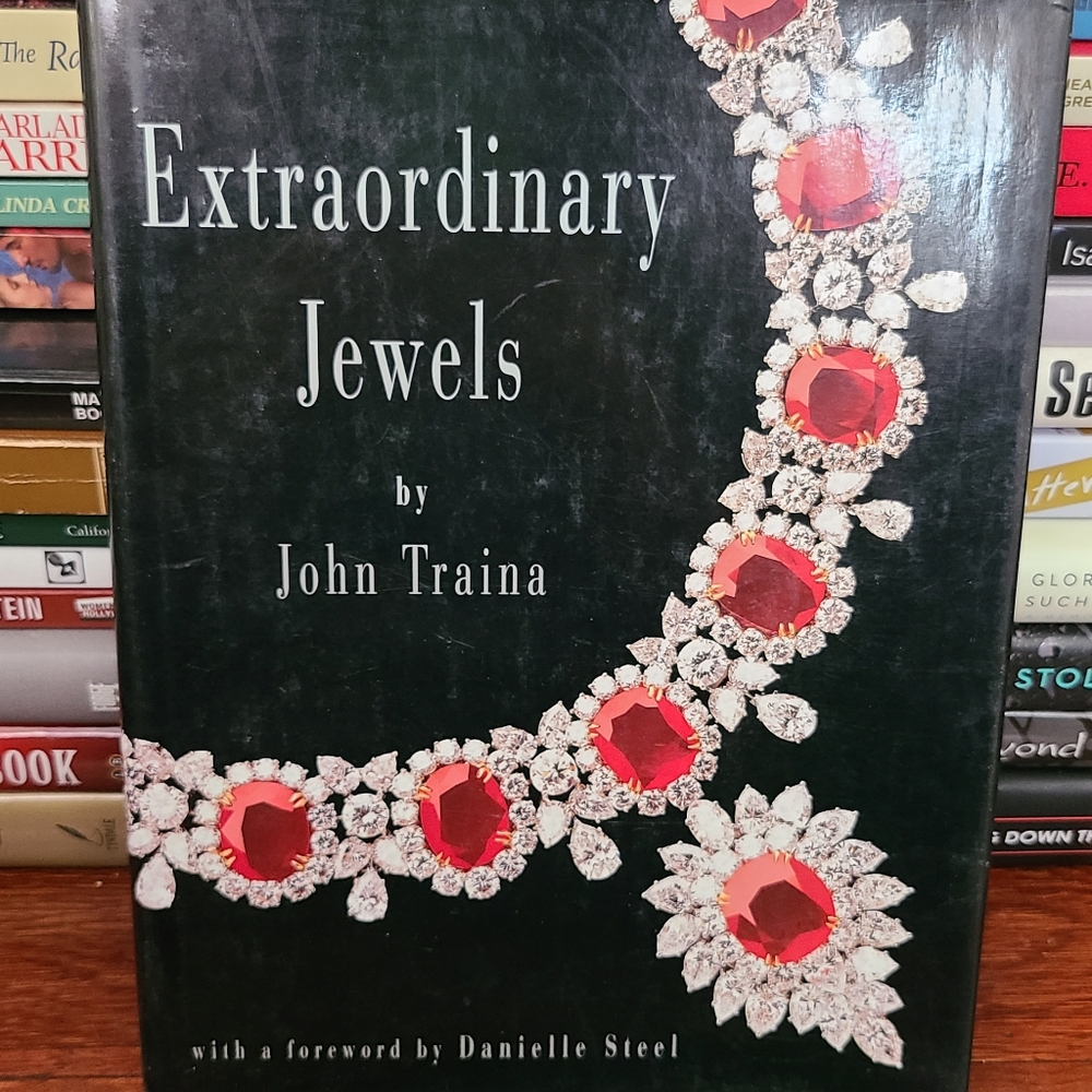 Extraordinary Jewels by John Traina